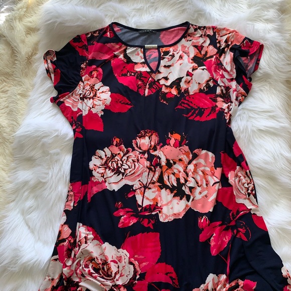 Tiana B. Dresses & Skirts - Tiana B. Dress by Buckle